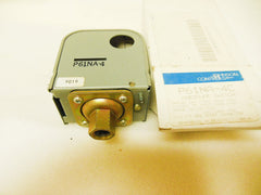 JOHNSON CONTROLS Johnson Controls P61NA4C pressure control 40-100psi