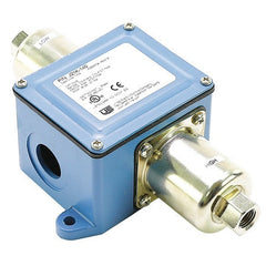 UNITED ELECTRIC CONTROLS J21K-140 RELAYS