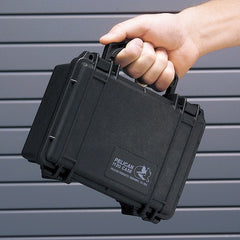 Pelican 1520-000-110 Case with Foam 19.78 in L x 15.77 in W x 7.41 in D Black