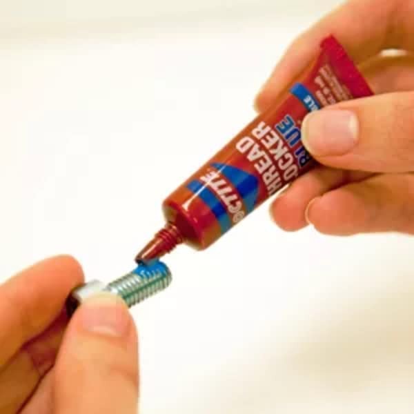 LOCTITE Loctite 209728 242 Threadlocker 0.2 oz (6 ml)