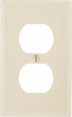 LEVITON Leviton Mfg Co 021-80703-00I Duplex Outlet Wall Plate 20pk