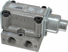 PARKER Parker CC1037B 4-way 2-position Air Pilot Valve 3/8 Npt