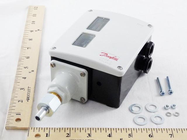 DANFOSS 017-525566 PRESSURE SWITCHES