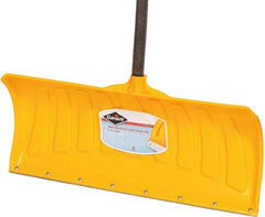 GARANT Garant APP26KDR 26 Poly Snow Pusher 26 In
