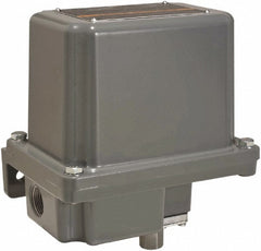 SCHNEIDER ELECTRIC Square D 9012GAR5 Pressure Switch 3-150 Psig Nema 7 9