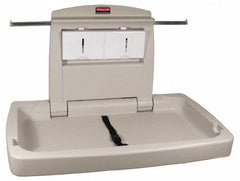 RUBBERMAID Rubbermaid FG781888LPLAT Baby Changing Station