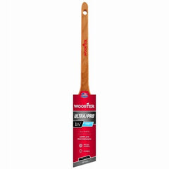 WOOSTER Wooster Brush 4181-1-1/2 Angle Sash Paintbrush 1.5 in