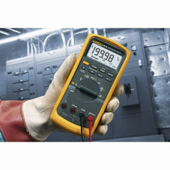 Fluke FLUKE-87-5/E2-KIT Industrial Multimeter Kit 600/1000 VAC 10 A 0.7% 0.05%