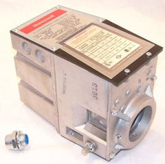 HONEYWELL V4055E1040 GAS VALVES