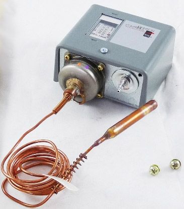 JOHNSON CONTROLS A40EA-3 RELAYS