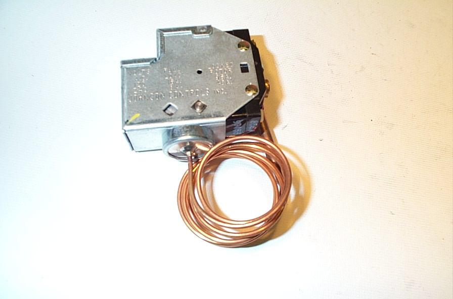 JOHNSON CONTROLS P20AA-35 THERMOSTATS