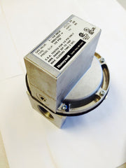 HONEYWELL V88J1022 GAS VALVES