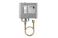 JOHNSON CONTROLS P70AA-2C THERMOSTATS