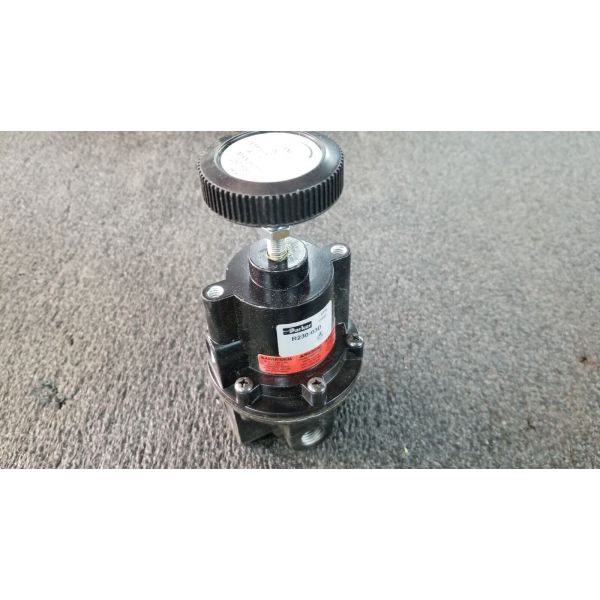 PARKER WATTS FLUID AIR R230-03B PRESSURE REGULATING VALVES