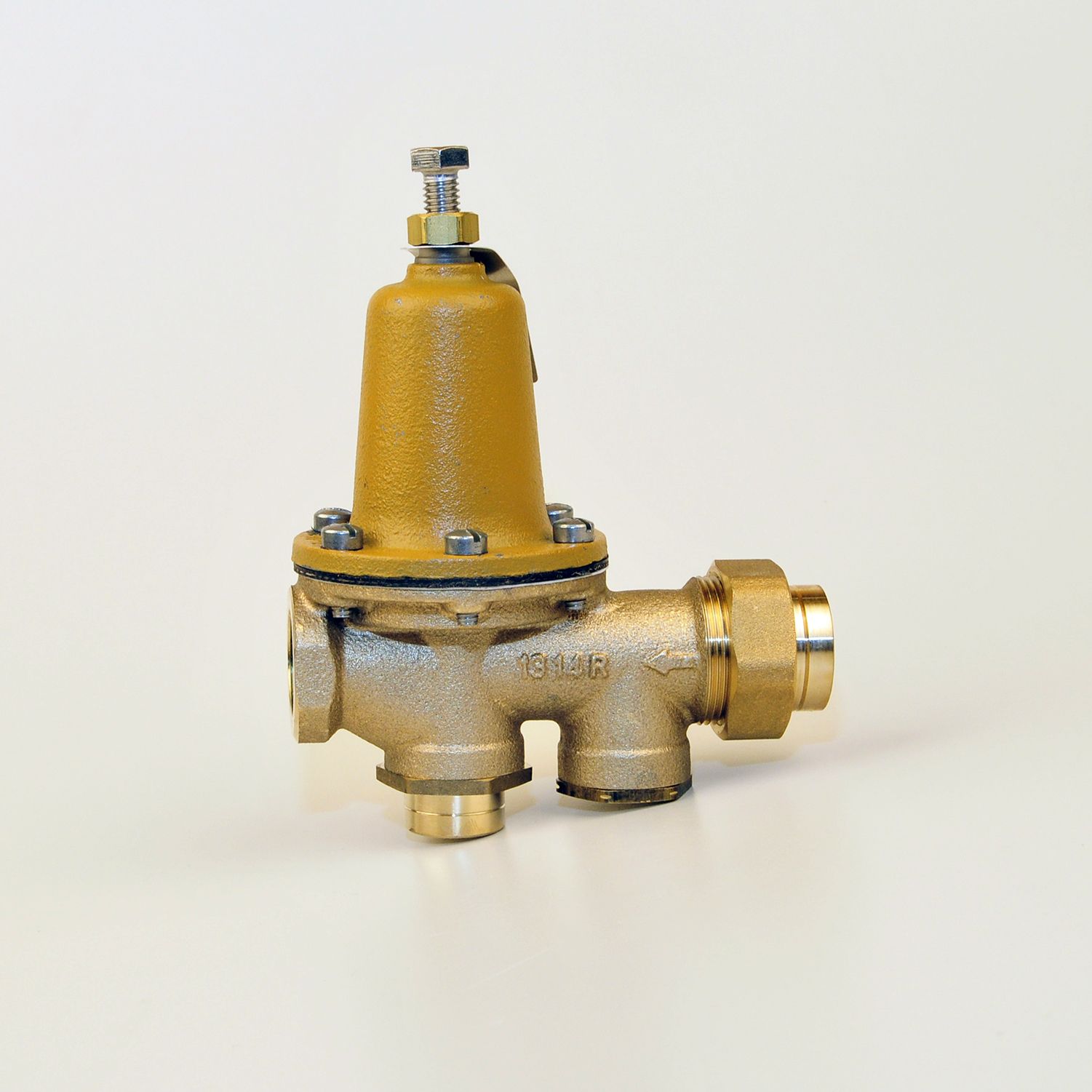 WATTS Watts 0009280 Series LF25AUB-Z3 3/4 in. 35 psi Copper Silicon Alloy FNPT Union x FNPT Pressure Reducing Valve