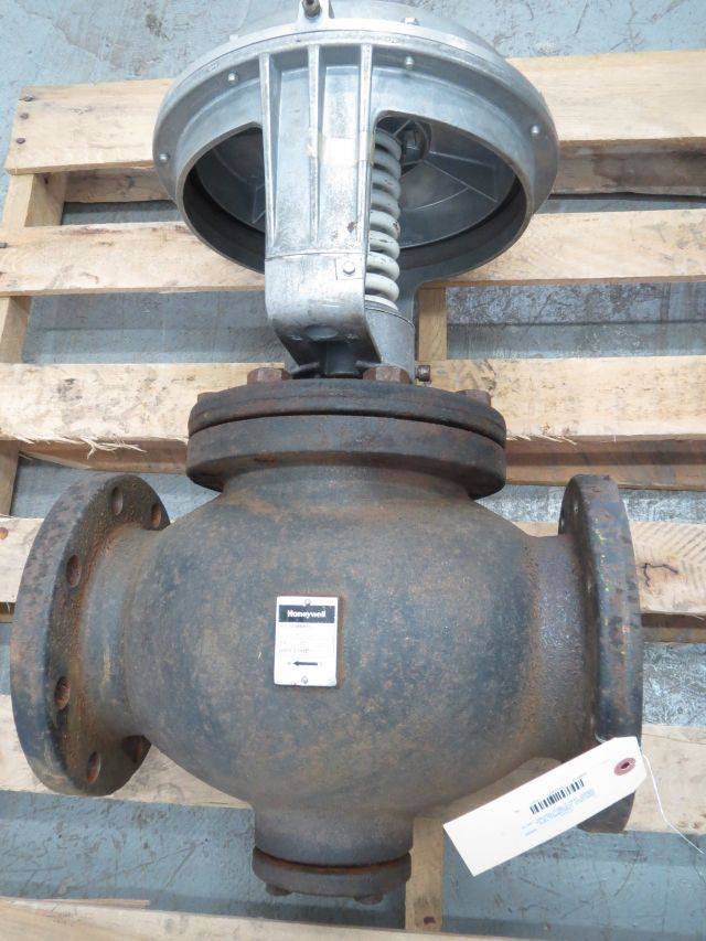 HONEYWELL V3351A5001 GAS VALVES