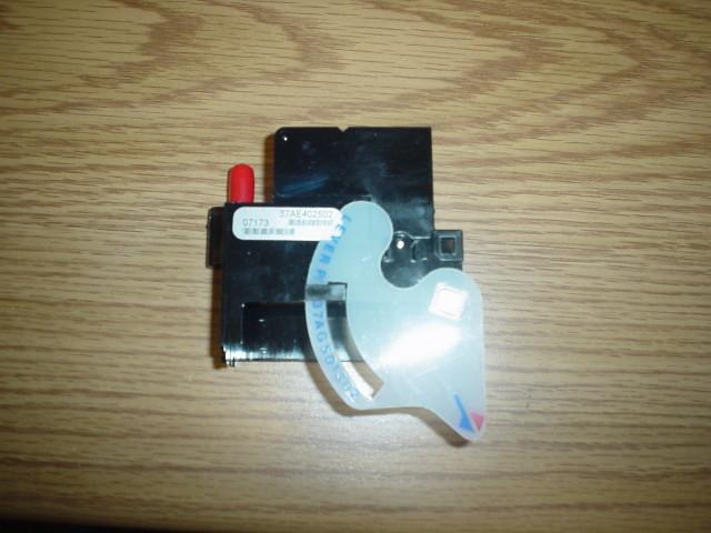CARRIER 37AE402502 THERMOSTATS
