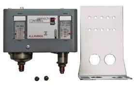 JOHNSON CONTROLS P170MA-87 THERMOSTATS