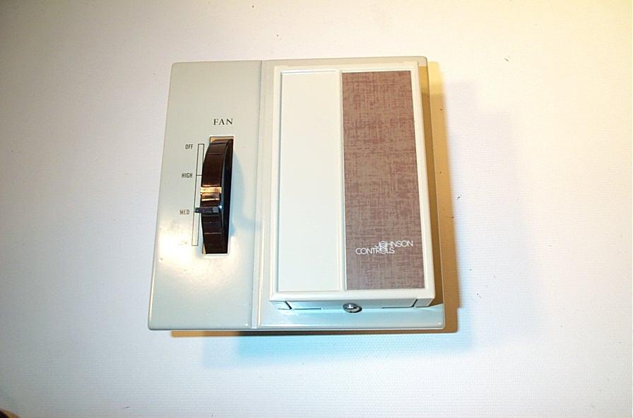 JOHNSON CONTROLS T28CD-1 THERMOSTATS