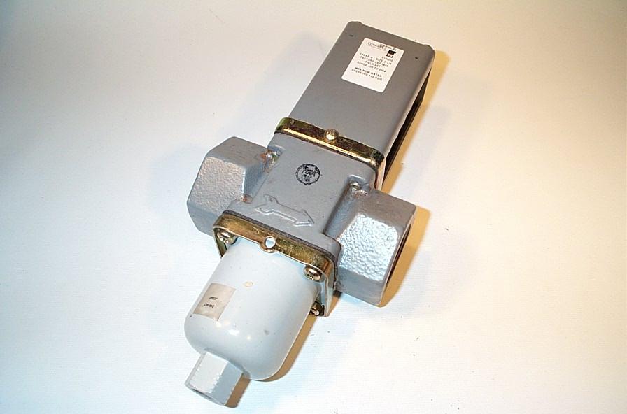 JOHNSON CONTROLS V46AE-4 REGULATING VALVES