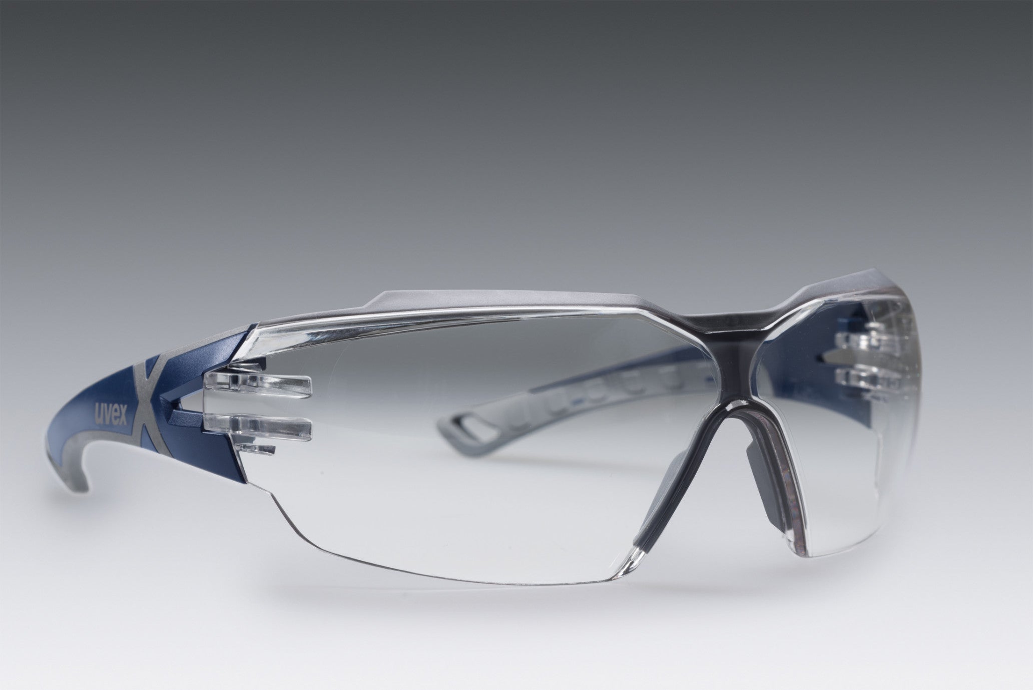 Choosing the Right Protective Eyewear – Voomi Supply