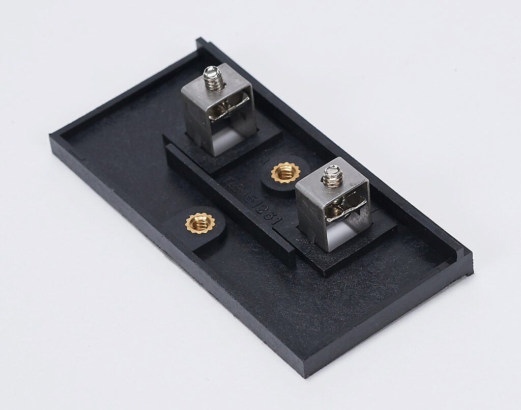 HAMMOND Hammond SPFBAK1 Fuse Block Adapter Kit 50-3000 VA (Kit)