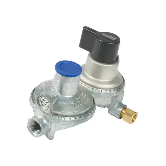 Camco 59005 Propane Double-Stage Auto-Changeover Regulator - cCSAus, Clam