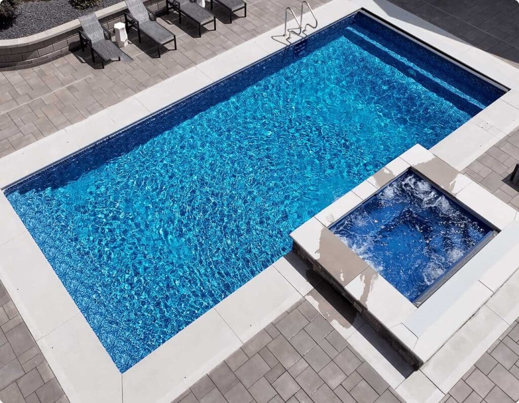 02_c_homepage_vinyl-liner-pools-featured-image_f-151-160-15259845_dig2swimpools_2024_rev2.jpg_2x-1024x795.jpg