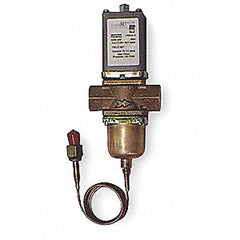 Johnson Controls V46AE-1C Modulating Valve Pressure Actuated Water 1-1/4 Inch Cast Iron NPT 70-260 Pounds per Square Inch