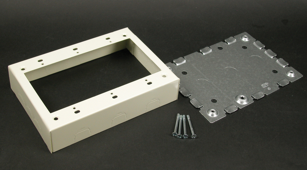 Legrand V5747-3 Wiremold 4-5/8 x 6-1/2 x 1-3/8 Steel 1-Channel Raceway 3-Gang Shallow Switch and Receptacle Box