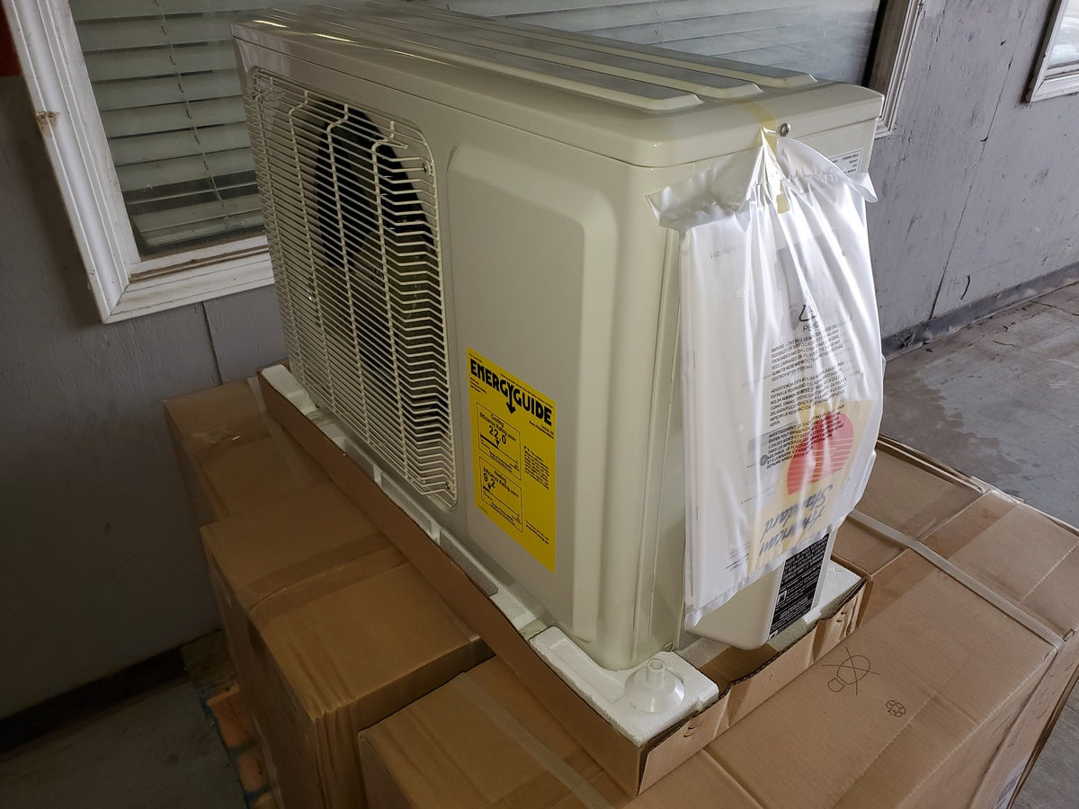 42,000 BTU'S 4-WAY CEILING CASSETTE INDOOR MINI-SPLIT HEAT PUMP , 20 SEER 208-230/60/1 R-410A