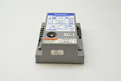 Honeywell S87B1016 Direct Spark Ignition Module 24 VAC 60 Hz 2 A