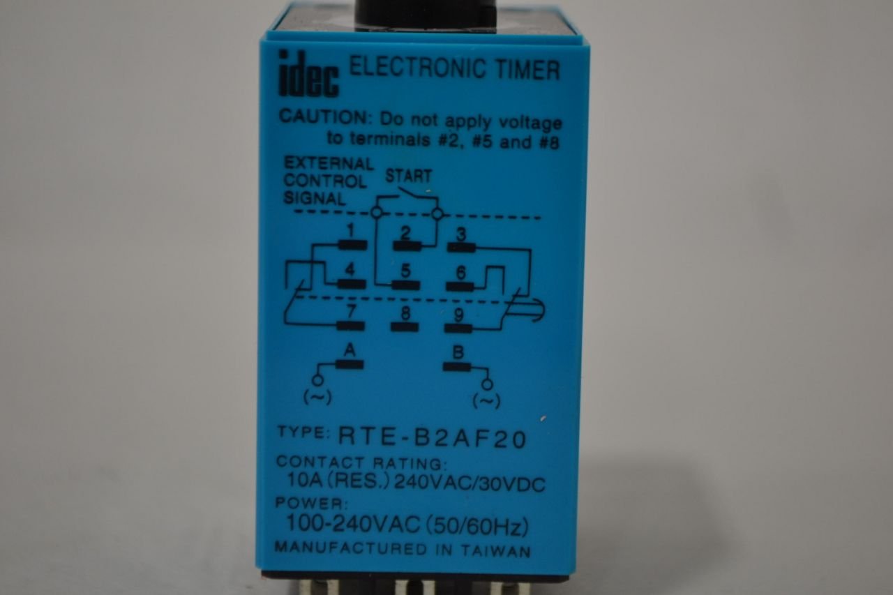 IDEC IDEC RTE-B2AF20 Solid-State Analog Timer 120/240V Multifunction