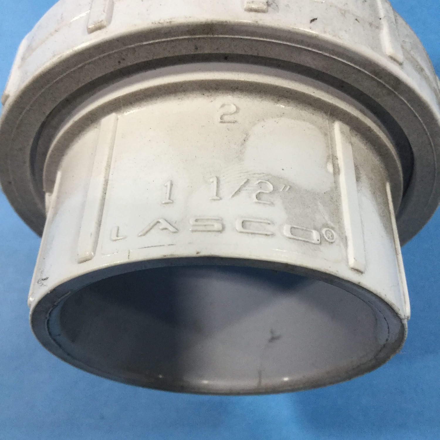 LASCO 457015 Pipe Union 1.5 Inch Schedule 40 PVC