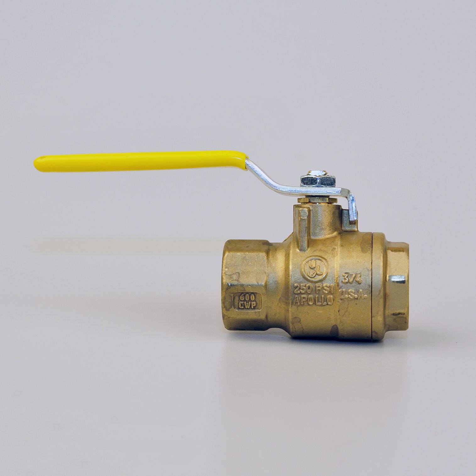 Apollo Valve 77F-104-01 3/4 inch FPT x FPT 150 PSI SWP 600 PSI CWP Full Port Lever Handle 2-Piece Ball Valve