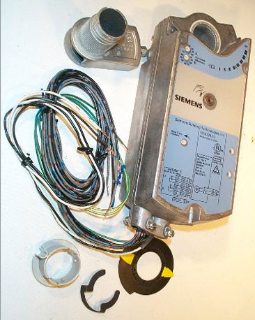 Siemens GCA226.1U Spring Return Rotary Damper Actuator 120VAC 160 lb-in