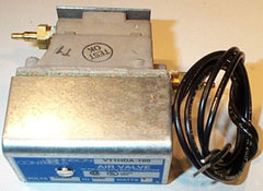 Johnson Controls V11HDA-100 Series V11 Three-Way Solenoid Air Valve 50/60 Hz 440/480 V