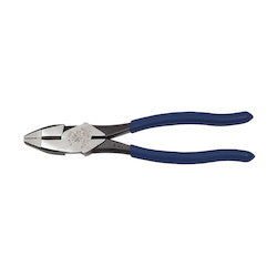 Klein Tools D201-7NE Lineman's Pliers New England Nose 7-Inch