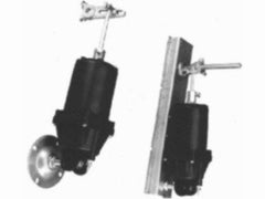 Johnson Controls D-4073-5 Series D-4073 Pneumatic Piston Damper Actuator with Auxiliary Mounting Bracket 8 to 13 psig