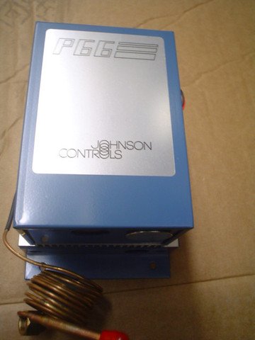 JOHNSON CONTROLS Johnson Controls P66AAB-6C Series P66 Electronic Fan Speed Control, 170-230 psig Operating Range