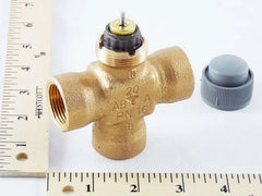 Honeywell V5863A1006 3/4 NPT 3-Way Valve