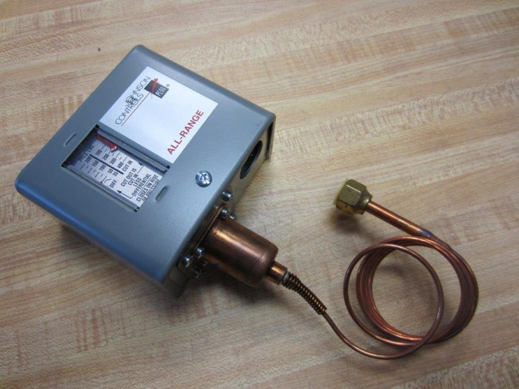 Johnson Controls P70AA-118C Pressure Control SPST Close High/Open Low 100-400 Pounds per Square Inch