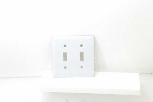 HUBBELL Hubbell Wiring Device-kellems SS2 2-gang Switch Plate