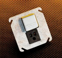 LITTELFUSE LSRY BOX COVER UNIT WITH SINGLE POLE FUSE HOLDER AND 1 RECEPTACLE