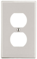 Hubbell P8LA HUBBELL WALLPLATE, 1-G, 1) DUP, LA