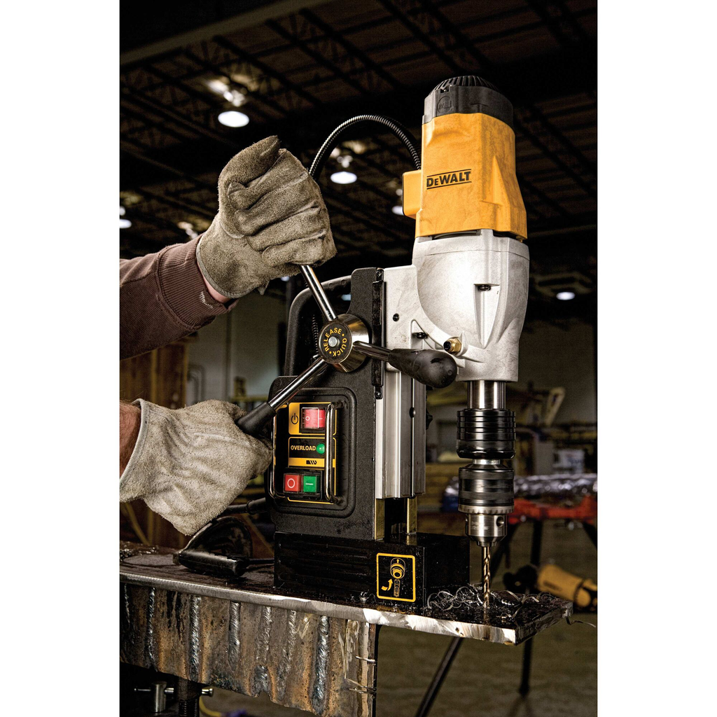 DeWalt DWE1622K 2-Speed Magnetic Drill Press