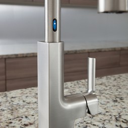 Moen S72308ESRS Kitchen Faucet Sto MotionSense 1 Lever ADA Spot Resist Stainless Pull Down