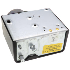 Johnson Controls P170AB-12C Pressure Control Single SPST Open on Low 12-80 Pounds per Square Inch 5-35 Pounds per Square Inch