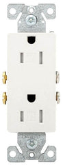 Eaton TR1107W Tamper Resistant Decorator Receptacle 15A 125V NEMA 5-15R