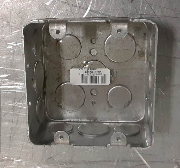 CaptiveAire 2G4D-1/2-3/4 Junction Box - 4 X 4 X 2 1/8 - 1/2 and 3/4 Knockouts